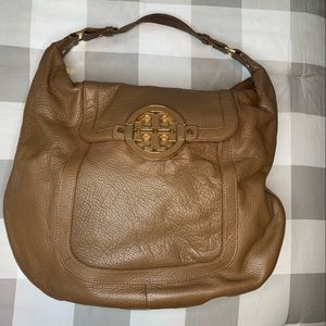 Tory Burch Amanda Hobo bag